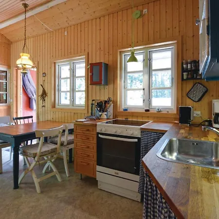 Awesome In Hjby With Kitchen Σπίτι διακοπών Højby